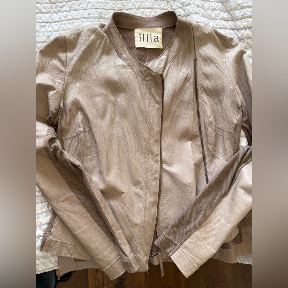 ILLIA tan thin leather jacket size 6